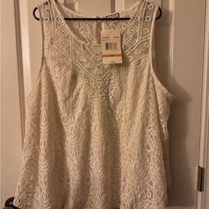 Eyeshadow Lace Sleeveless Blouse - Cream